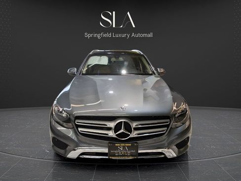 Used 2019 Mercedes-Benz GLC 300 4MATIC w/ Premium Package image 2