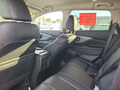 Certified 2024 Nissan Murano SV image 8