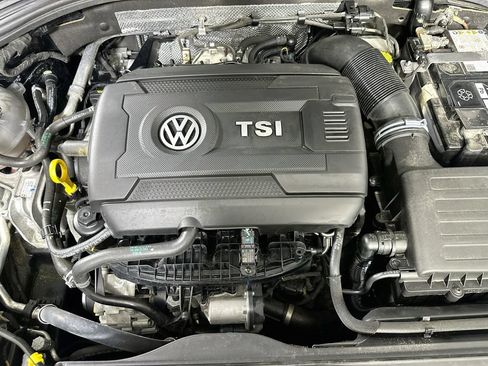 Used 2025 Volkswagen Jetta GLI Autobahn FWD image 9
