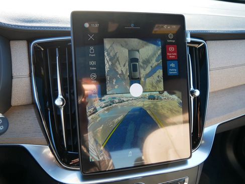 New 2026 Volvo XC90 T8 Ultra w/ Protection Package Premier image 10