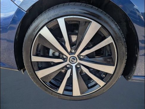 Used 2019 Nissan Altima 2.5 SR FWD image 20