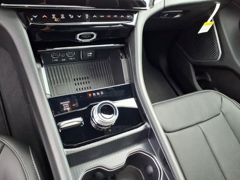New 2026 Jeep Grand Cherokee L Limited AWD/4WD image 15