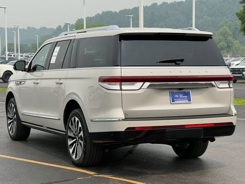 Used 2024 Lincoln Navigator L Reserve AWD/4WD image 45