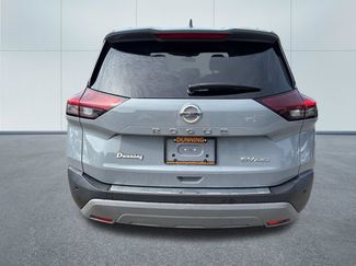 Used 2021 Nissan Rogue SV AWD/4WD video 3