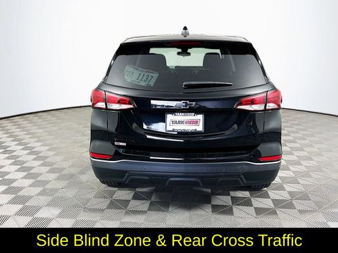 Used 2023 Chevrolet Equinox LS w/ LS Convenience Package image 9