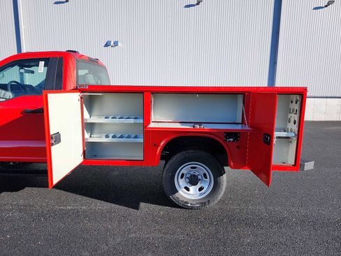 New 2025 Ford F350 XL w/ XL Chrome Package image 15