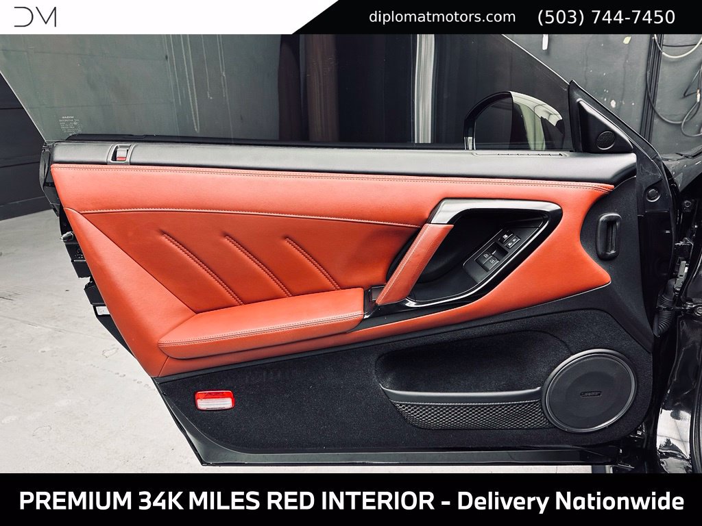 Used 2018 Nissan GT-R Premium w/ Premium Interior Package AWD/4WD image 22