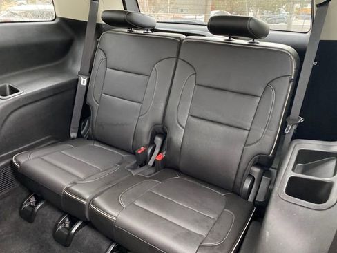 Used 2020 GMC Acadia Denali w/ Denali Ultimate Package image 12