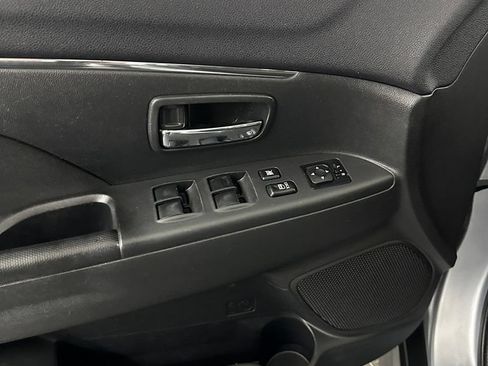 Used 2016 Mitsubishi Outlander Sport ES FWD image 9
