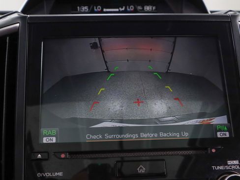 Used 2023 Subaru Forester Touring w/ Popular Package #2 image 19