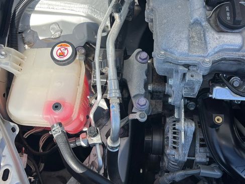 Used 2020 Toyota Corolla LE image 43