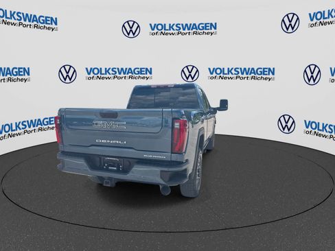 Used 2024 GMC Sierra 3500 Denali Ultimate AWD/4WD image 14