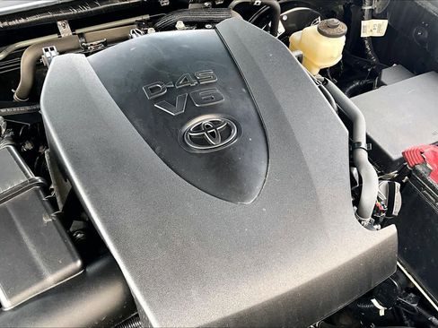 Certified 2019 Toyota Tacoma Limited image 30