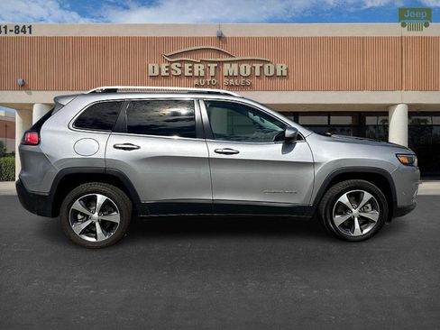 Used 2021 Jeep Cherokee Limited image 4