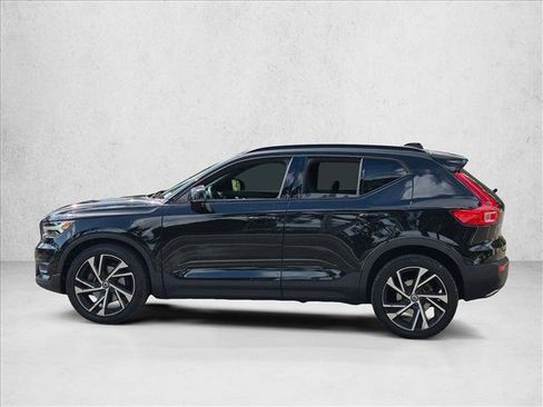 Used 2020 Volvo XC40 T5 R-Design w/ Protection Package Premier AWD/4WD image 8