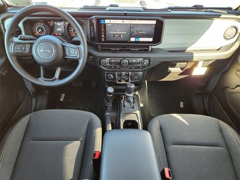 New 2026 Jeep Gladiator Sport image 19