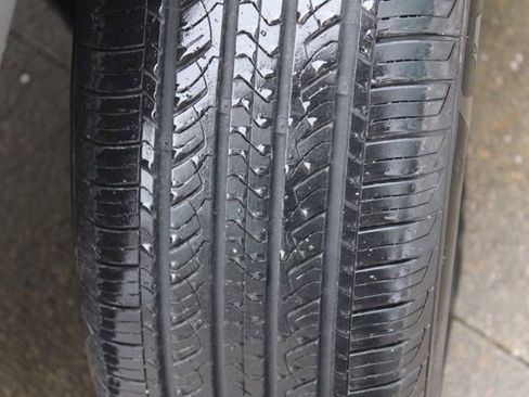 Used 2019 Toyota RAV4 Limited image 14