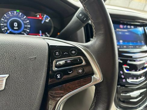 Used 2016 Cadillac Escalade Luxury image 31