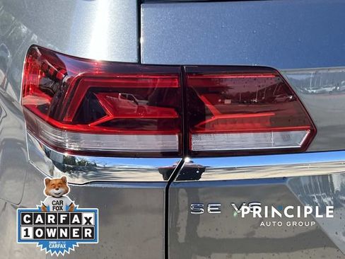 Certified 2021 Volkswagen Atlas SE image 6