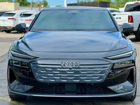 Used 2025 Audi A6 e-tron Premium Plus w/ Premium Plus RWD image 36