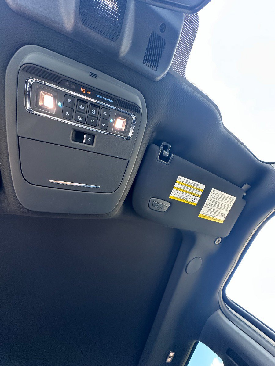 Used 2025 Ford F150 Platinum w/ Equipment Group 702A High AWD/4WD image 29