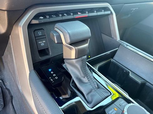 Used 2025 Toyota Sequoia Limited w/ Tow Technology Package AWD/4WD image 22