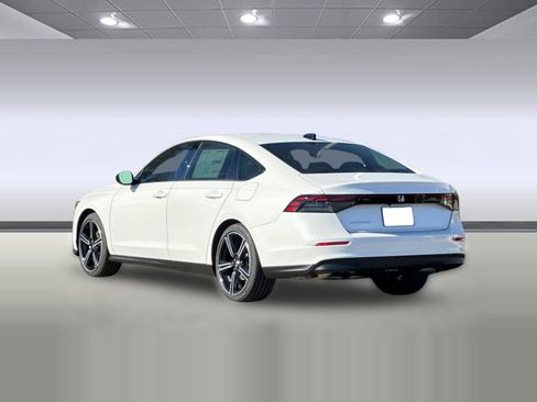 New 2026 Honda Accord SE image 3
