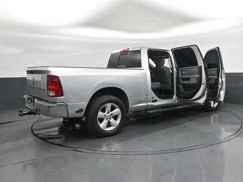 Used 2017 RAM 1500 Classic SLT AWD/4WD image 45