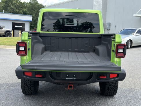 Used 2025 Jeep Gladiator Rubicon w/ Convenience Group AWD/4WD image 31