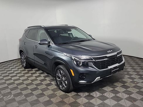 Used 2024 Kia Seltos S image 1