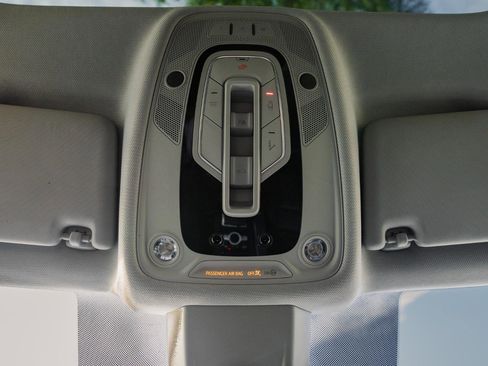 Used 2018 Audi A4 2.0T allroad Premium Plus image 28