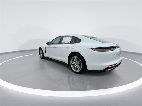 Used 2023 Porsche Panamera image 6