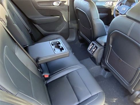 New 2026 Volvo XC40 B4 Core image 15