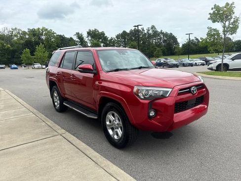 Used 2022 Toyota 4Runner SR5 Premium w/ Moonroof Package RWD image 8