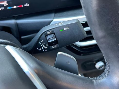 Used 2023 BMW 330i Sedan w/ Driving Assistance Package image 38