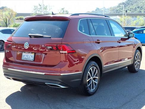 Used 2020 Volkswagen Tiguan SE image 4