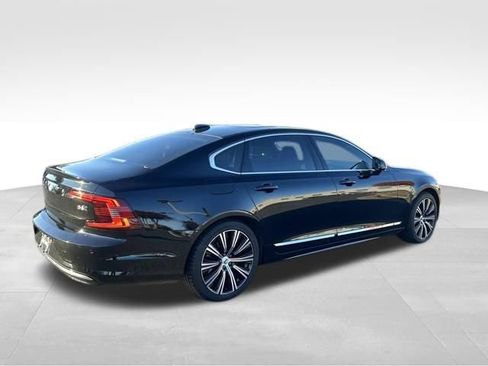 Used 2023 Volvo S90 B6 Plus image 7