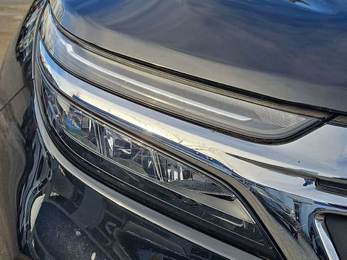 Used 2024 Chevrolet Equinox LT image 14