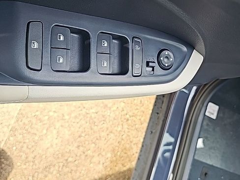 New 2026 Hyundai Venue SEL FWD image 12