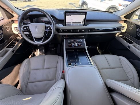 Used 2023 Lincoln Aviator Reserve w/ Equipment Group 201A image 27