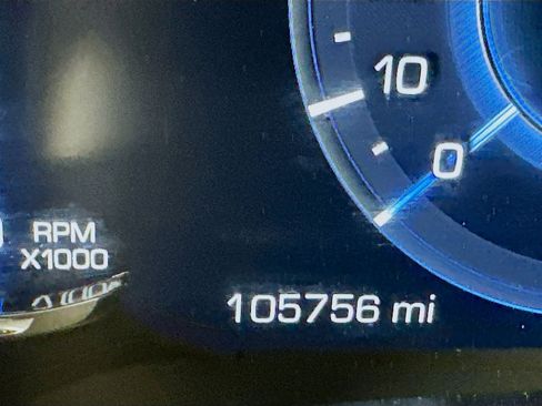 Used 2017 Cadillac Escalade Luxury image 19