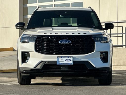 New 2026 Ford Explorer ST-Line w/ Premium Package image 8
