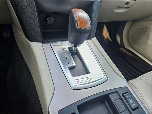 Used 2013 Subaru Outback 3.6R Limited image 12