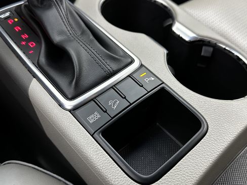 Used 2018 Kia Sportage EX w/ EX Technology Package image 16