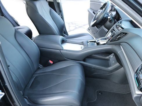 Used 2024 Acura RDX SH-AWD image 32