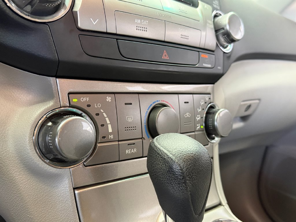 Used 2011 Toyota Highlander 2WD image 21