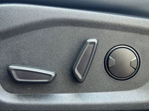 Used 2024 Ford Edge SEL w/ Sport Appearance Package image 20