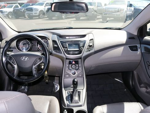 Used 2014 Hyundai Elantra Limited FWD image 13