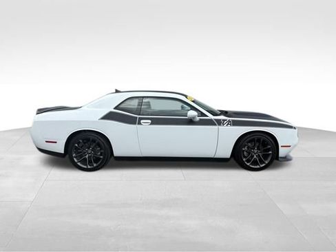 Used 2023 Dodge Challenger R/T w/ T/A Package image 4