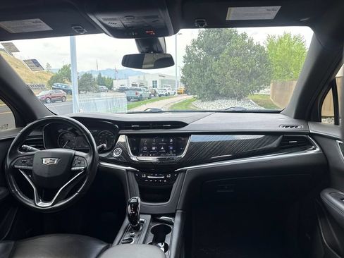 Used 2022 Cadillac XT6 Premium Luxury AWD/4WD image 28